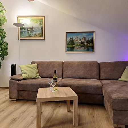 Schicker Apartment Gmunden